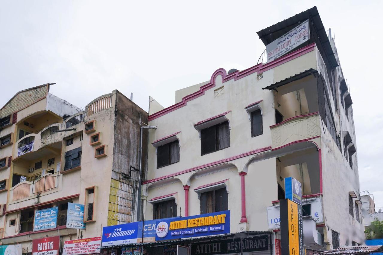 Spot On Sri Sai Lohith Lodge Near Snow World Secundurabad Esterno foto