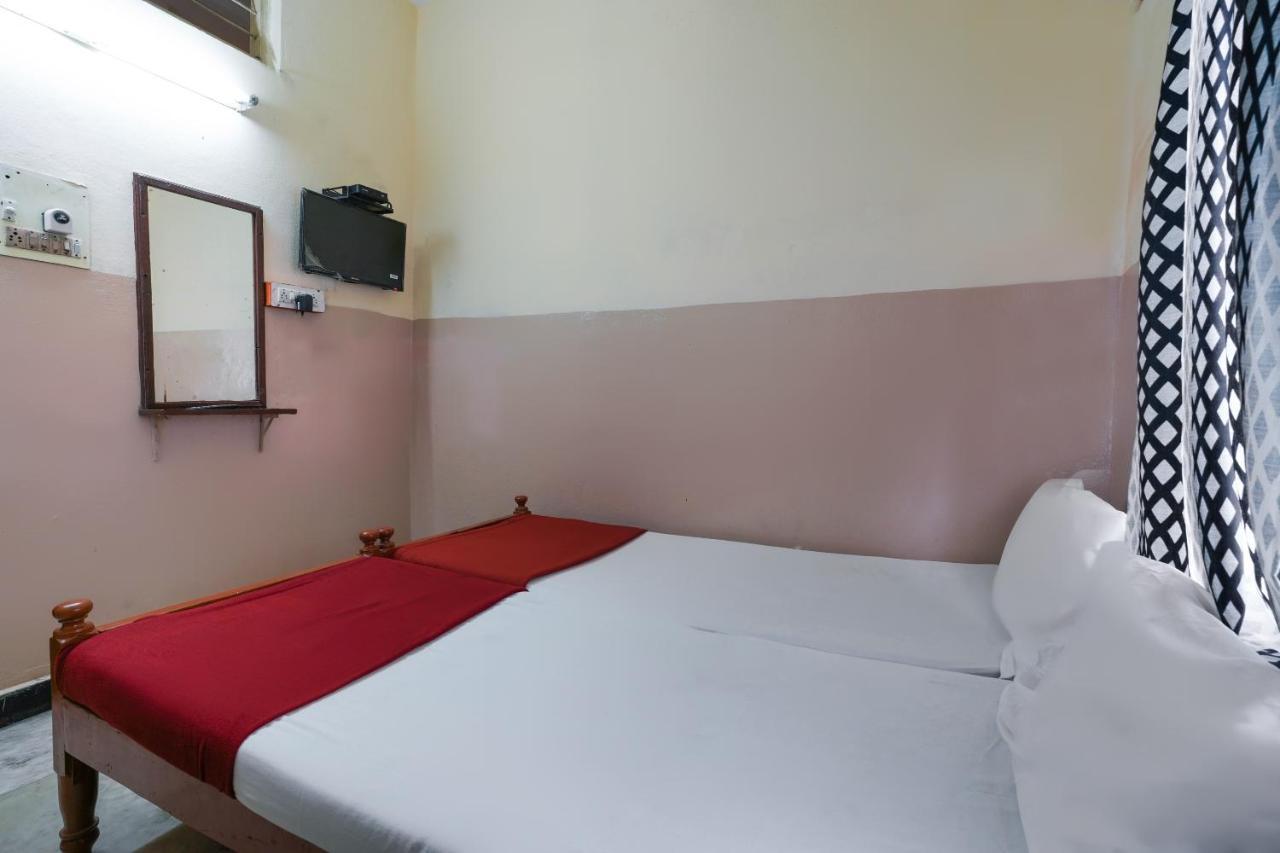 Spot On Sri Sai Lohith Lodge Near Snow World Secundurabad Esterno foto